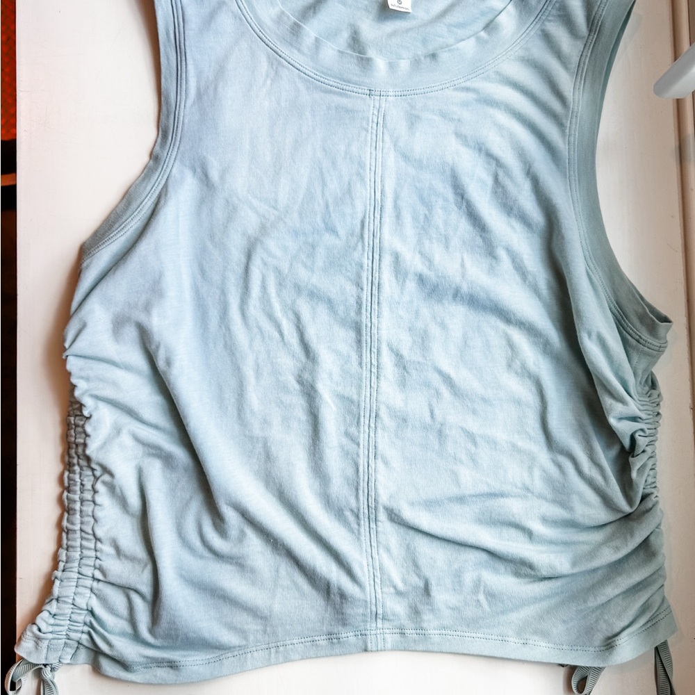 lululemon athletica side rushed tank top - size 4